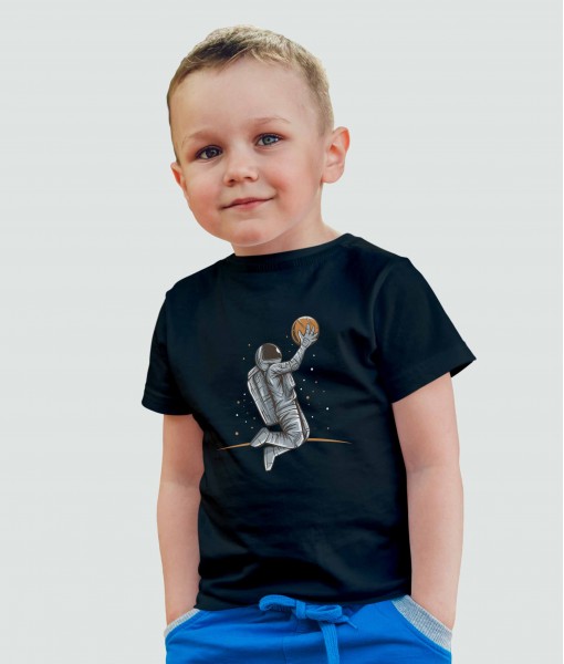 Детска тениска с щампа Спортни Илюстрации Basketball Rebounding astronaut - TShirtArtShop.com
