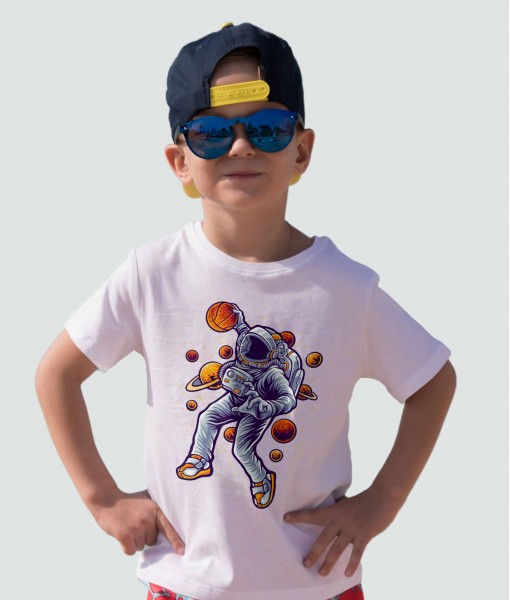 Детска тениска с щампа Спортни Илюстрации Basketball Аstronaut in space - TShirtArtShop.com