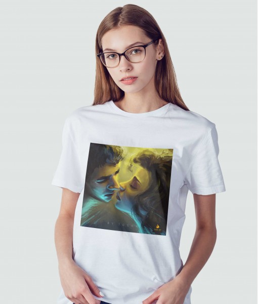 Дамска тениска с щампа Tosha Art Love 2022 - TShirtArtShop.com