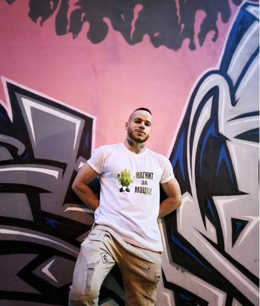 Мъжка тениска с щампа Tosha Art Магнит за мацки - TShirtArtShop.com
